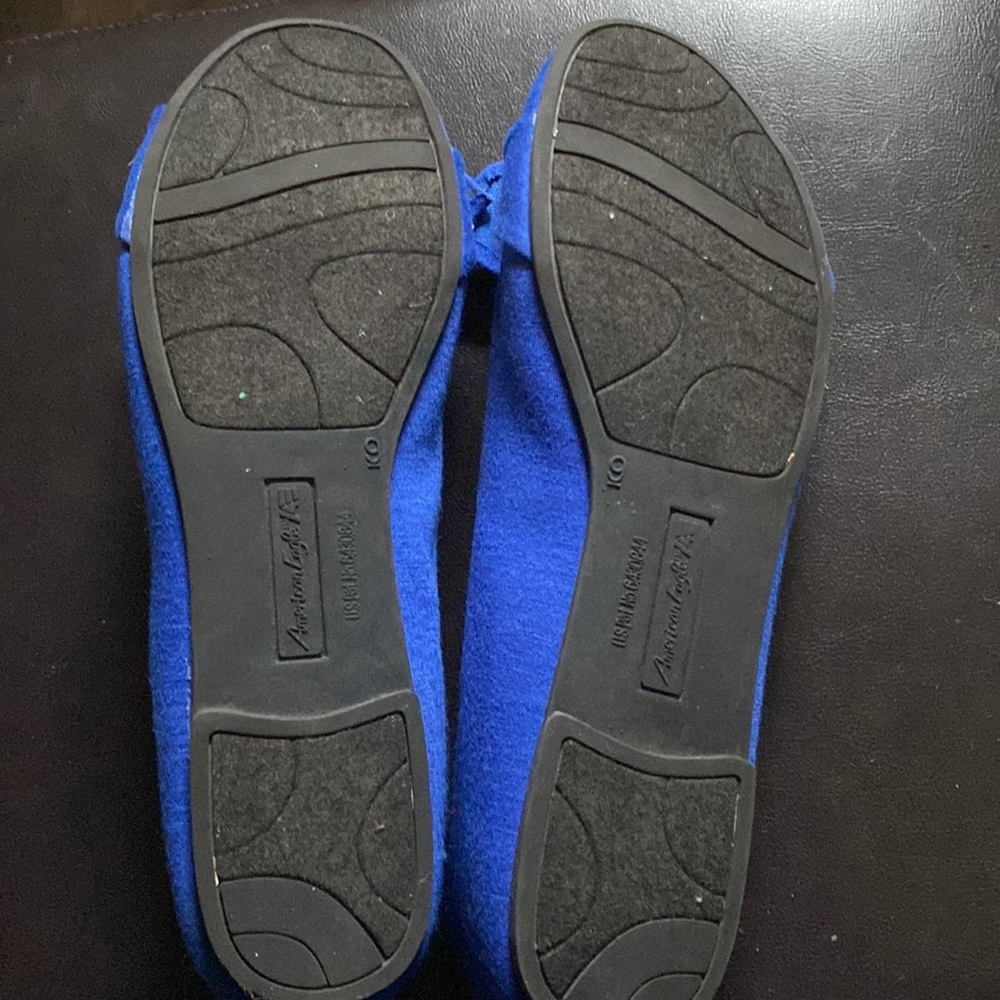 Shoes - Picture 3 of 3